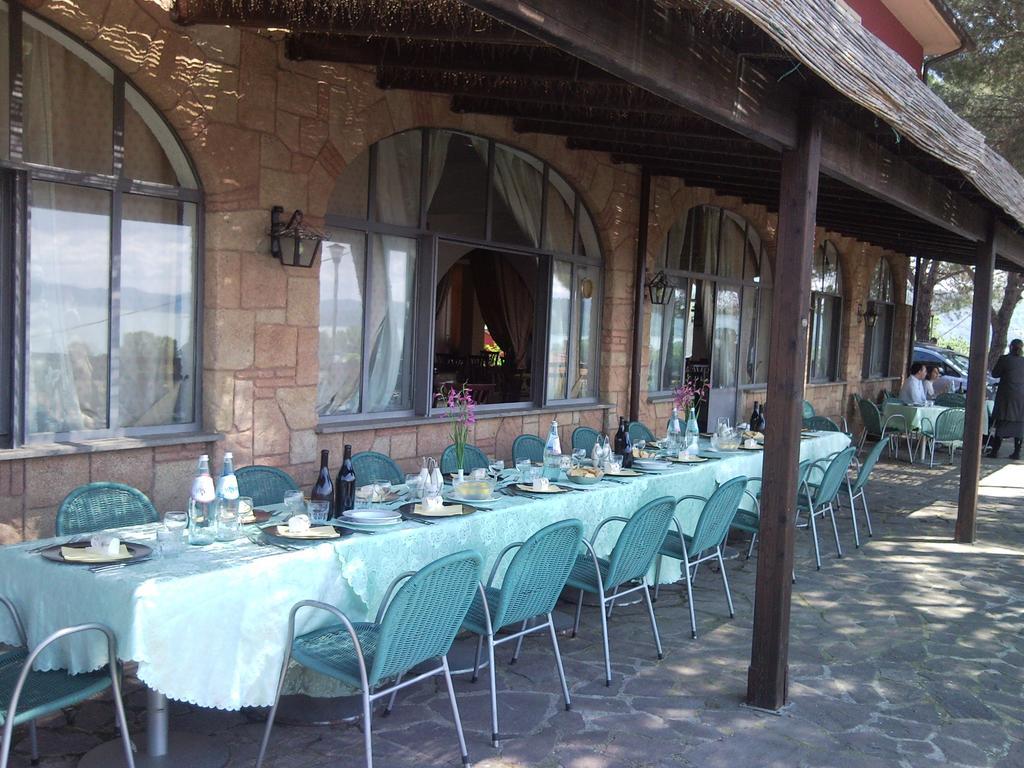 Hotel Cavalieri Passignano sul Trasimeno Extérieur photo