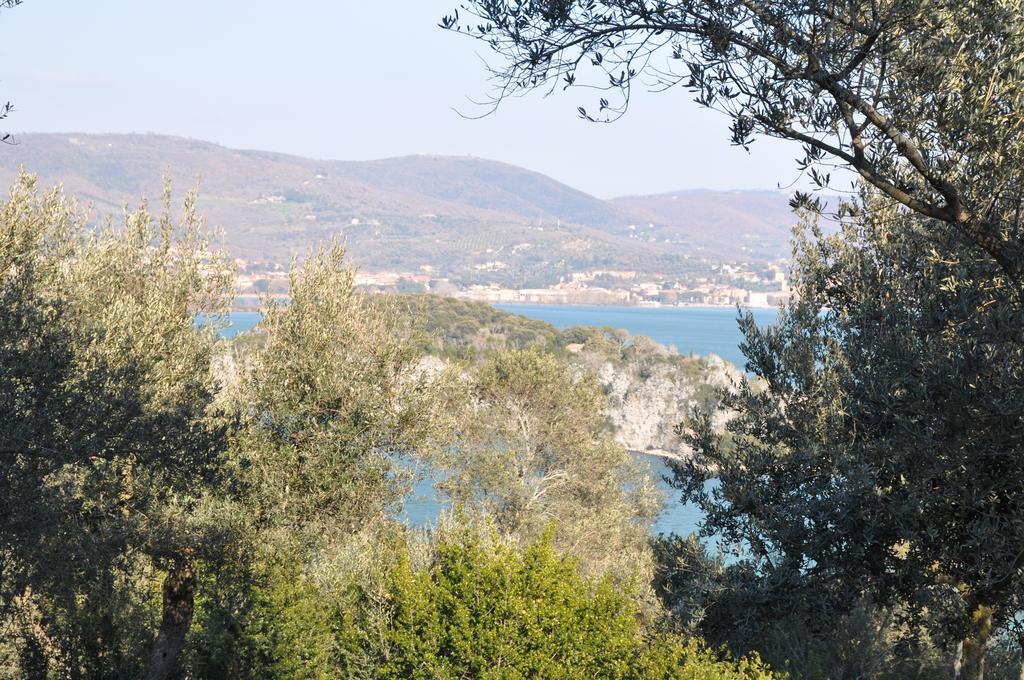 Hotel Cavalieri Passignano sul Trasimeno Extérieur photo