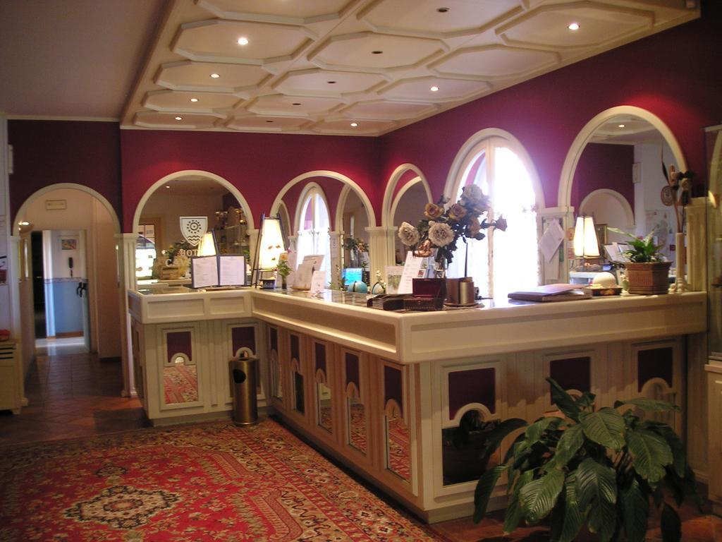 Hotel Cavalieri Passignano sul Trasimeno Extérieur photo