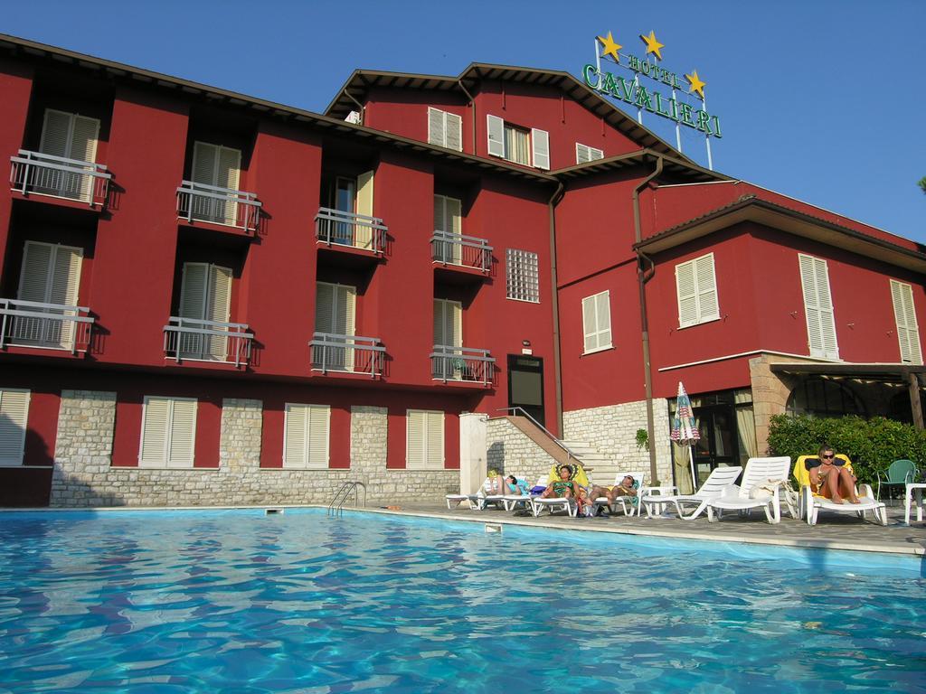 Hotel Cavalieri Passignano sul Trasimeno Extérieur photo