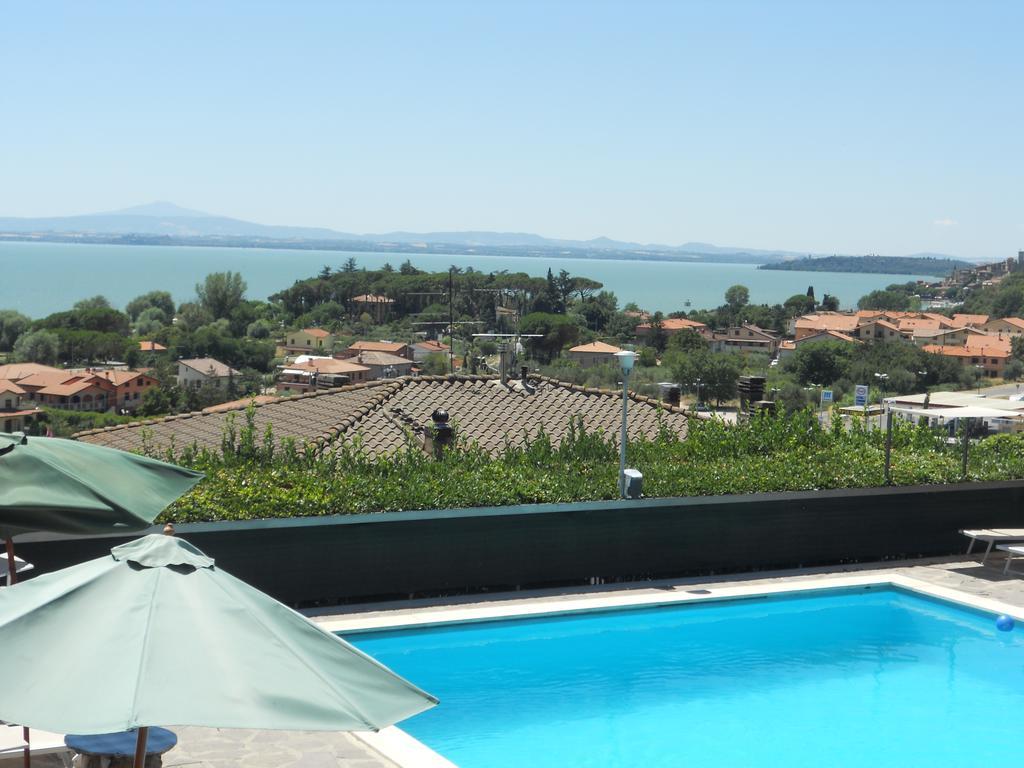 Hotel Cavalieri Passignano sul Trasimeno Extérieur photo
