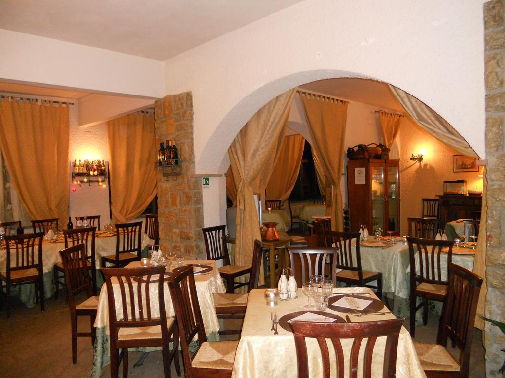 Hotel Cavalieri Passignano sul Trasimeno Extérieur photo