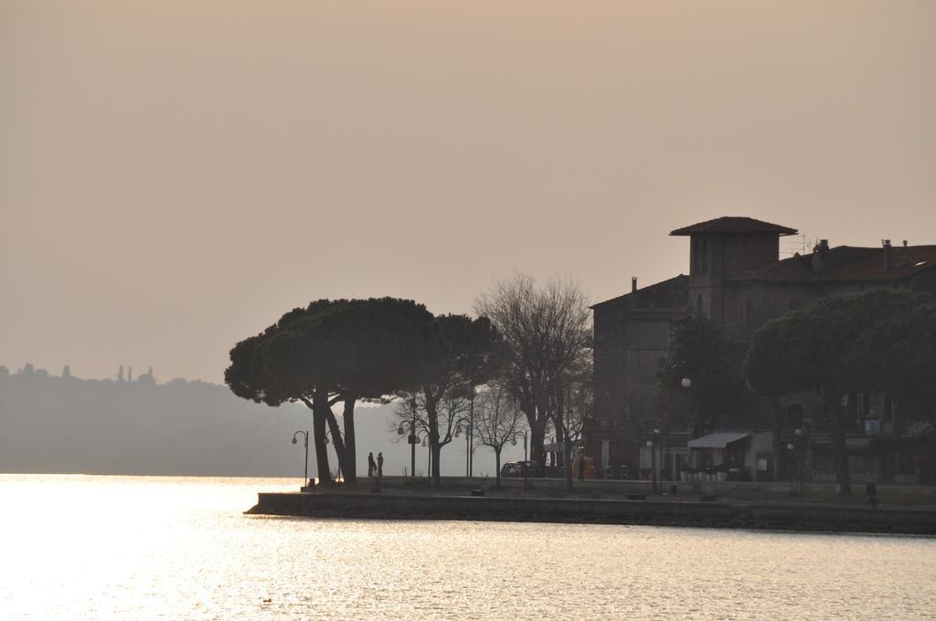 Hotel Cavalieri Passignano sul Trasimeno Extérieur photo