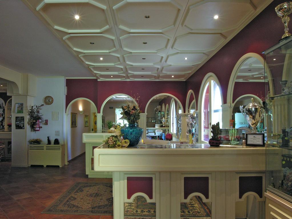 Hotel Cavalieri Passignano sul Trasimeno Extérieur photo