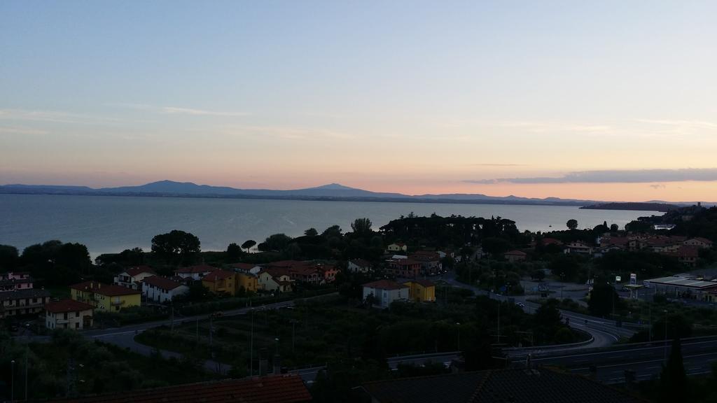 Hotel Cavalieri Passignano sul Trasimeno Extérieur photo