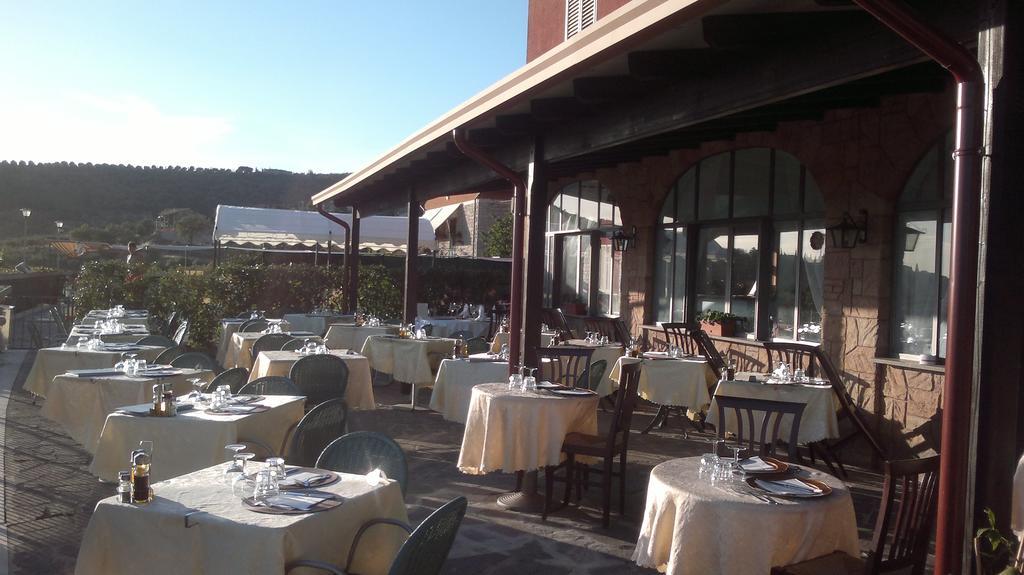 Hotel Cavalieri Passignano sul Trasimeno Extérieur photo