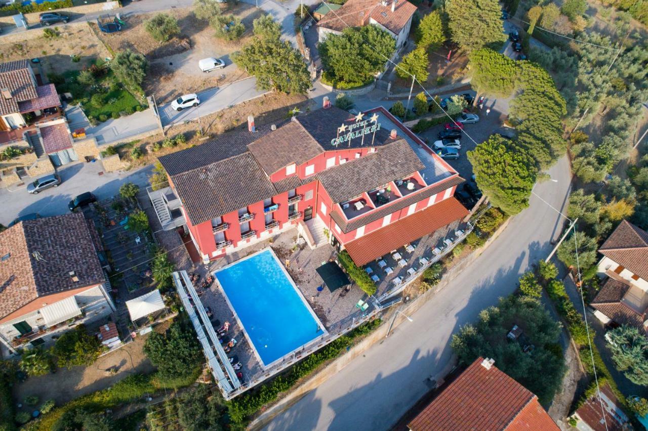 Hotel Cavalieri Passignano sul Trasimeno Extérieur photo