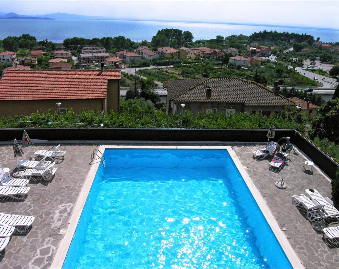Hotel Cavalieri Passignano sul Trasimeno Extérieur photo